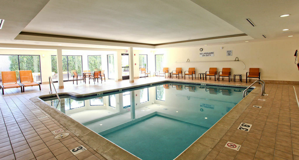 Courtyard Detroit Brighton Otel Dış mekan fotoğraf